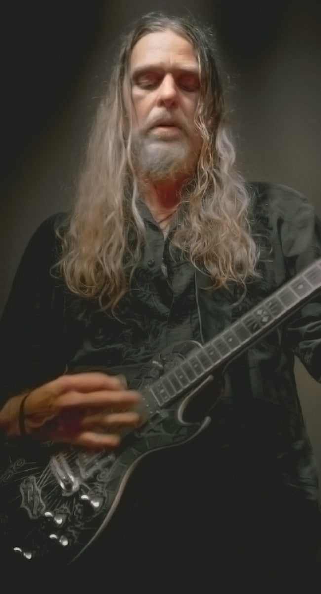 ERIC SAYLORS Playing a TEYE Guitar